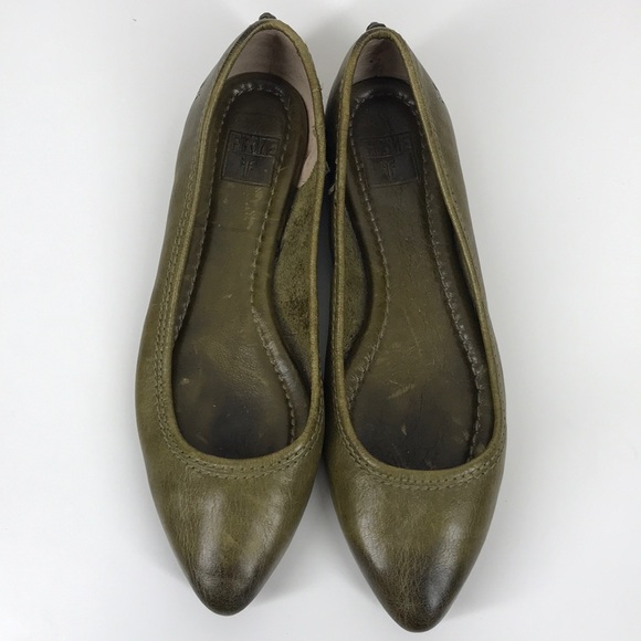 Frye Shoes - Frye Regina green leather flats size 6.5